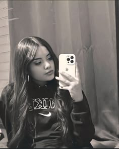 <em>Milagros V.</em>